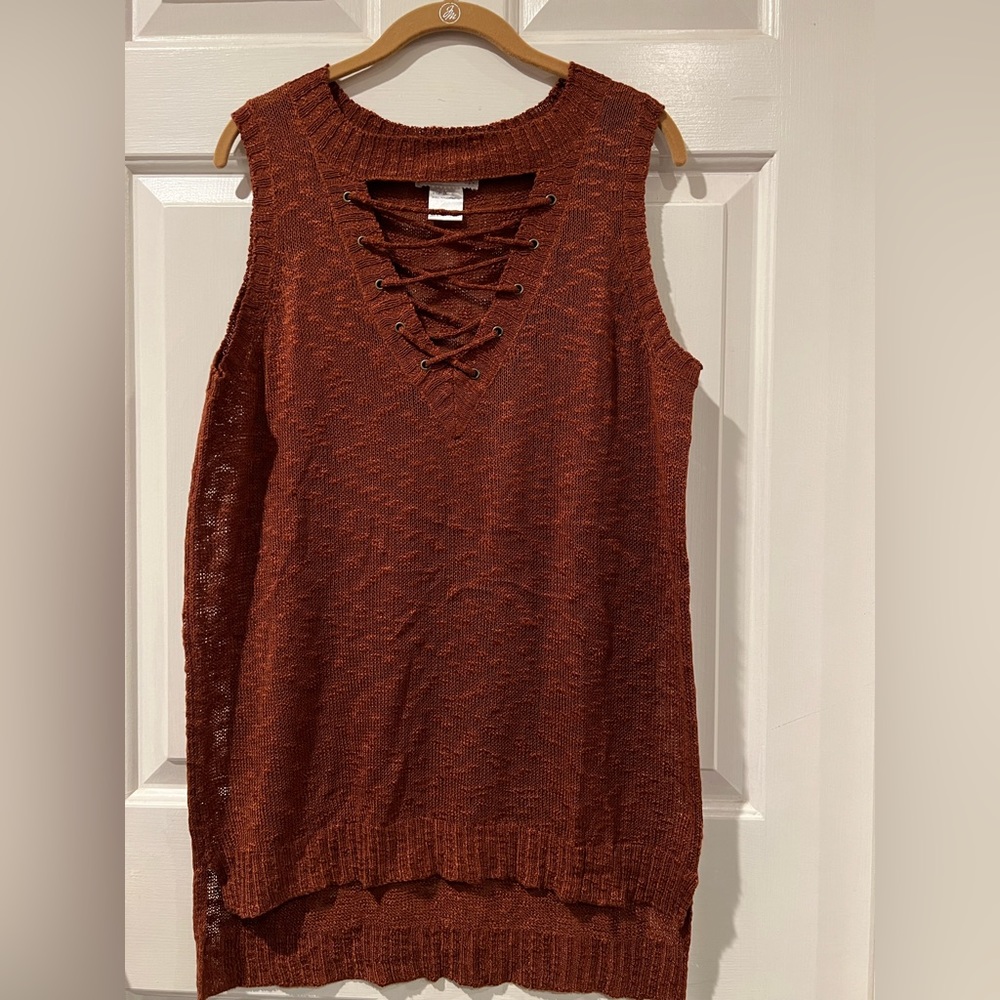GRACE & LACE NWOT (New Without Tag) Brown/Rust Colored Sleeveless Sweater Top L